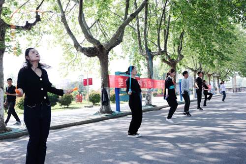 说明: //10.1.9.7:8080/_vsl/7A93590461D41059341B0928529DB49F/37BDC872/4F27D 说明: //10.1.9.7:8080/_vsl/7A93590461D41059341B0928529DB49F/37BDC872/4F27D